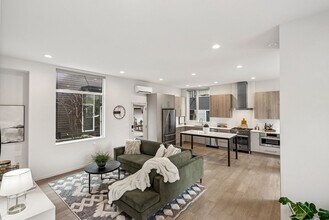 812 25th Ave S in Seattle, WA - Building Photo - Building Photo