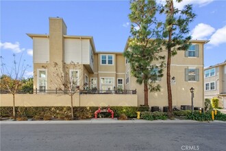 65 Juneberry in Irvine, CA - Building Photo - Building Photo