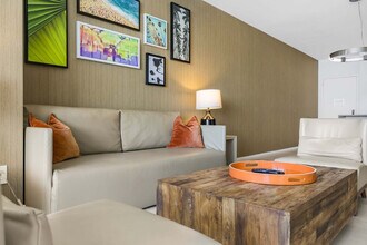 4111 S Ocean Dr in Hollywood, FL - Building Photo - Building Photo