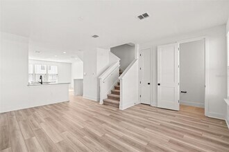 15244 Groveside Rd in Winter Garden, FL - Building Photo - Building Photo