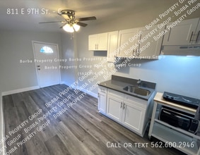 811 E 9th St in Long Beach, CA - Building Photo - Building Photo