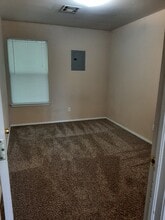 124 W Maple Ave in Stillwater, OK - Building Photo - Building Photo