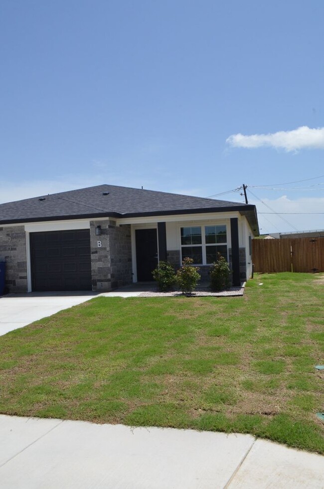 property at 971 Cline Dr