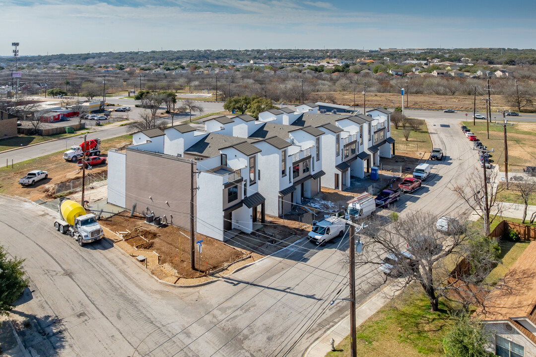 5166 Northtrail Dr in San Antonio, TX - Building Photo