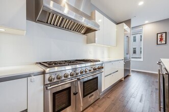 14 I St, Unit 3 in Boston, MA - Building Photo - Building Photo
