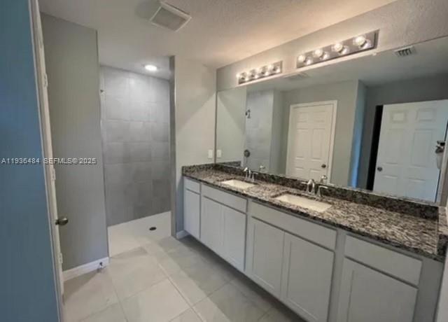 208 NW 7th Terrace in Cape Coral, FL - Building Photo - Building Photo