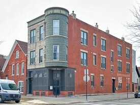 2609 W Thomas St, Unit K01J in Chicago, IL - Building Photo