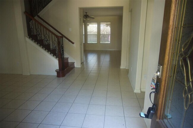 7450 Oakwood Canyon Dr in Cypress, TX - Building Photo - Building Photo