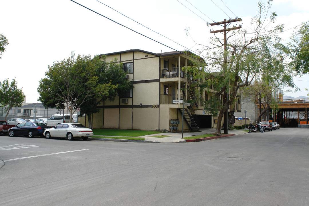 801 S Maryland Ave in Glendale, CA - Building Photo