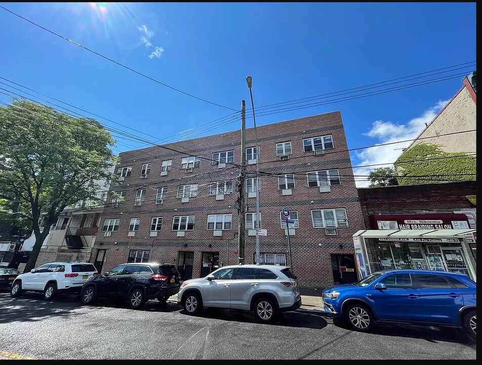 987-989 Ogden Ave in Bronx, NY - Building Photo