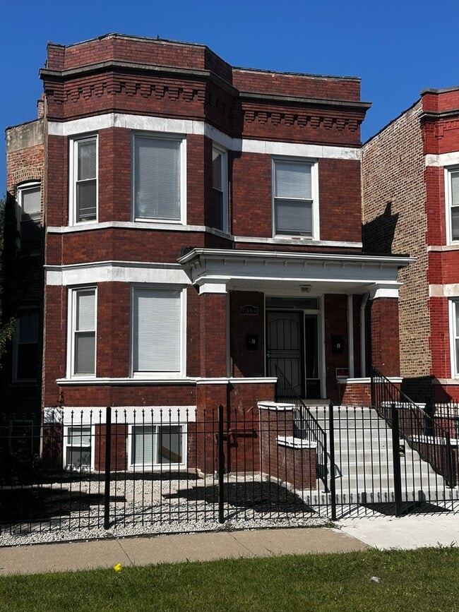 property at 7344 S Blackstone Ave