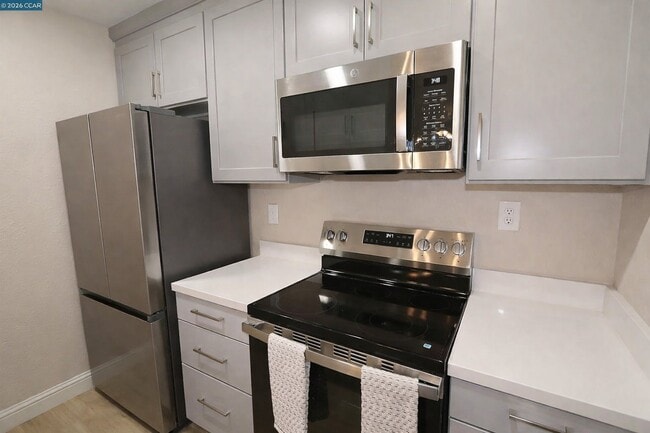 2208 Peppertree Way in Antioch, CA - Building Photo - Building Photo