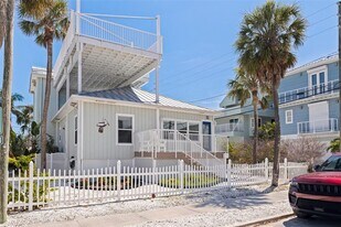 106 7th Ave in St Pete Beach, FL - Building Photo