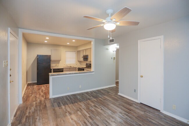 Good Haven Apartments in Dallas, TX - Foto de edificio - Interior Photo