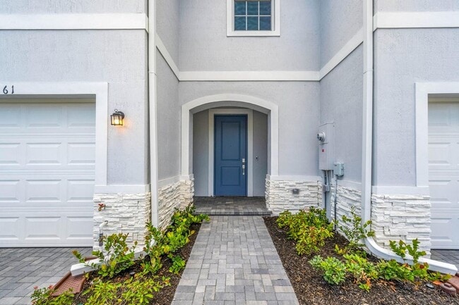 4159 Lagoon Shore Dr in Lake Worth, FL - Building Photo - Building Photo