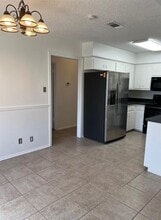 8607 Colonial Dr in Austin, TX - Building Photo - Building Photo