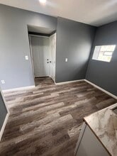 5564 Hebert St, Unit A in St. Louis, MO - Foto de edificio - Building Photo
