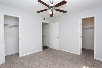 Rollingwood Apartments in Houston, TX - Foto de edificio - Interior Photo