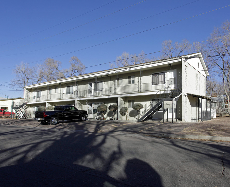 803 Yuma St in Colorado Springs, CO - Building Photo