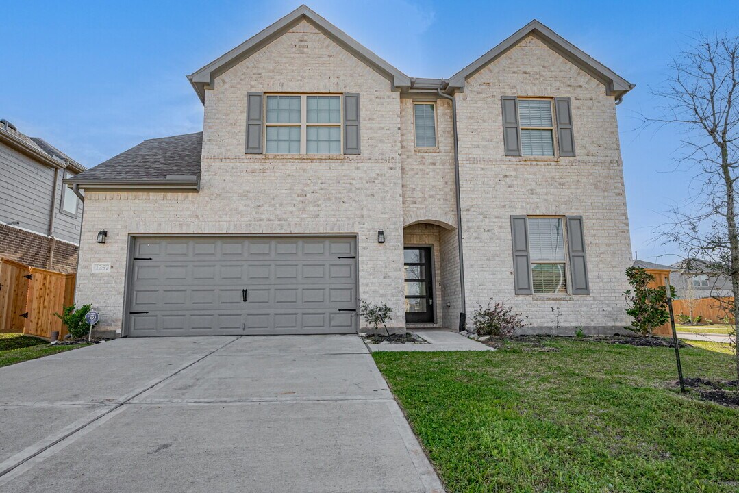 1257 Woodflower Dr in Katy, TX - Building Photo