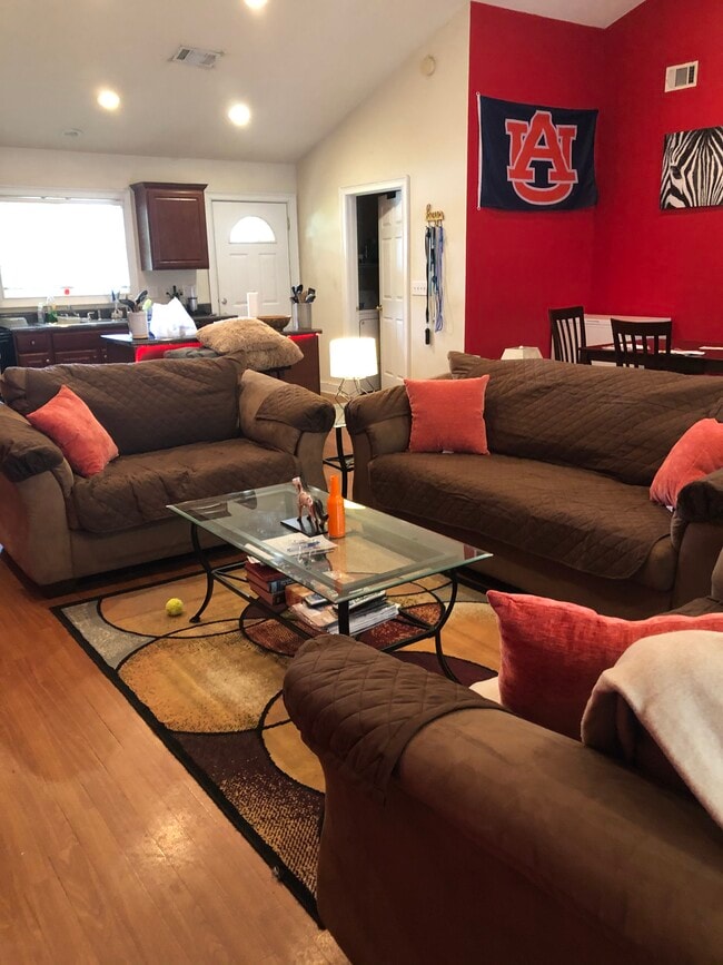 807 W Longleaf Dr, Unit 35 in Auburn, AL - Building Photo - Building Photo