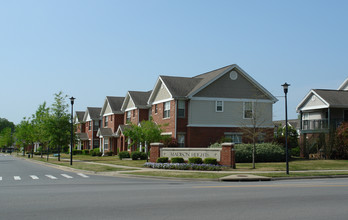 Madison Heights Apartments in Little Rock, AR - Building Photo - Building Photo