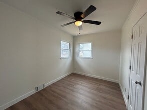 923 43rd Ave in Rock Island, IL - Building Photo - Building Photo