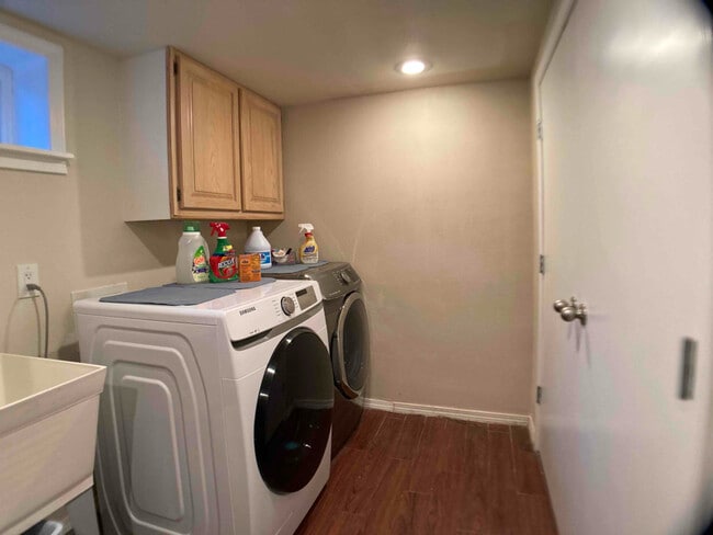 6520 SE Duke St in Portland, OR - Building Photo - Building Photo