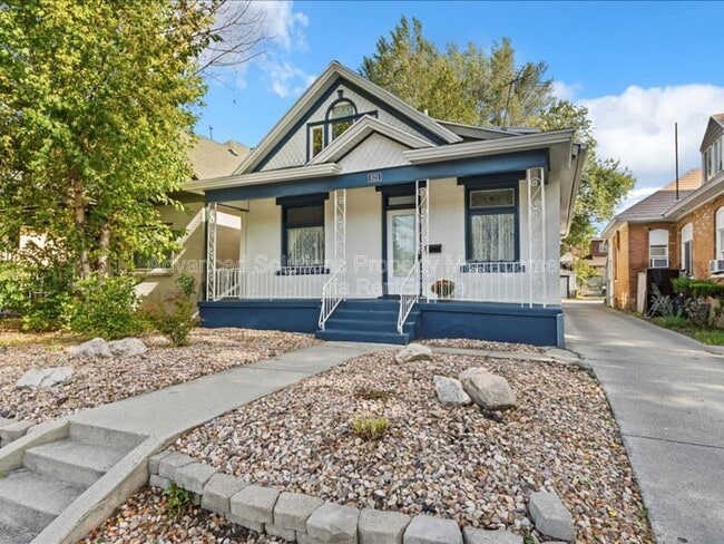 property at 821 S 700 E