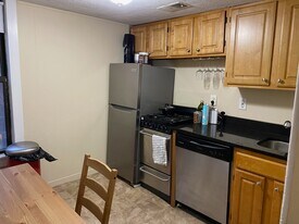 288 Cambridge St, Unit 4 in Boston, MA - Building Photo