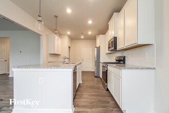 712 Ridgemoor Trl in Simpsonville, SC - Building Photo - Building Photo