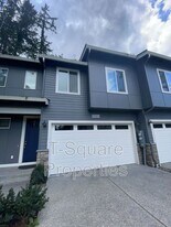 19923 Cypress Way in Lynnwood, WA - Building Photo