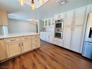 5688 Maceta Ave in Las Vegas, NV - Building Photo - Building Photo