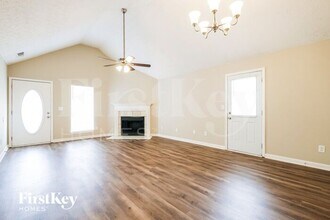 5715 Hidden Brook Cir in Atlanta, GA - Building Photo - Building Photo