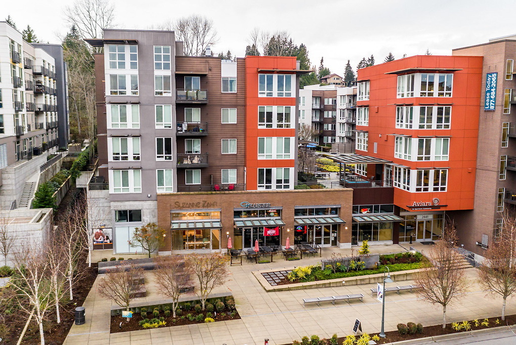 Aviara in Mercer Island, WA - Building Photo