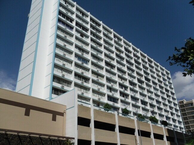 1560 Kanunu St, Unit 618 in Honolulu, HI - Building Photo - Building Photo
