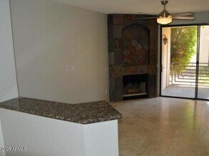 3235 E Camelback Rd in Phoenix, AZ - Building Photo - Building Photo