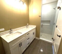 2008 W 21st St in Chicago, IL - Building Photo - Building Photo