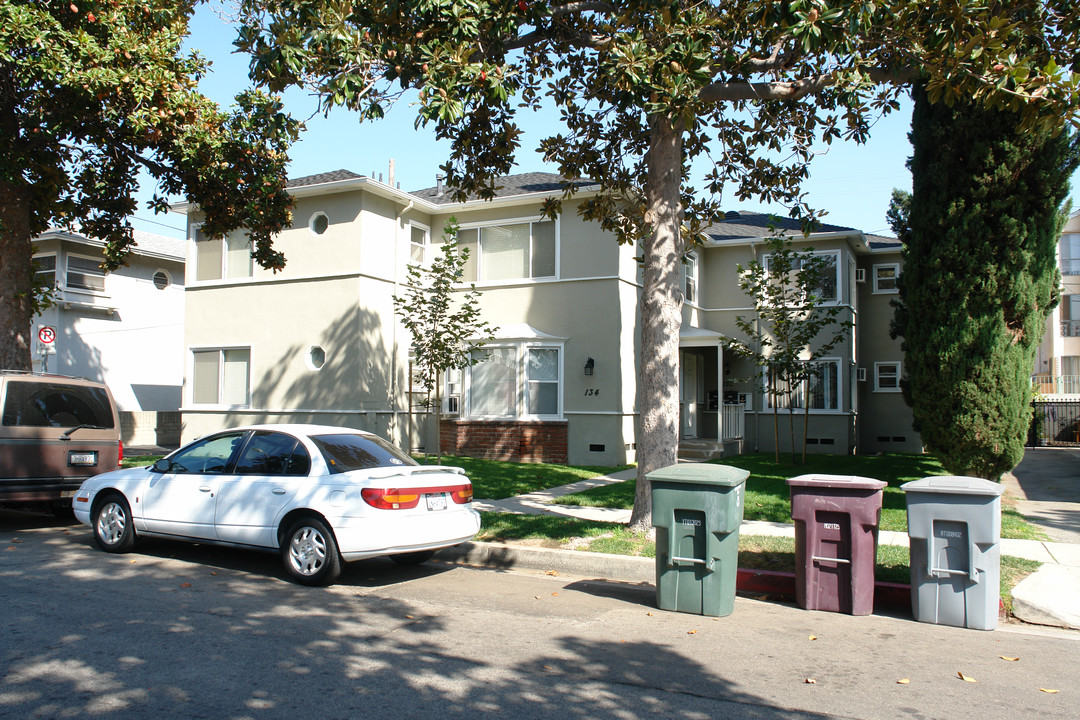 132-134 Lukens Pl in Glendale, CA - Building Photo