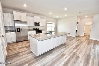 4858 Sweetspire Dr in Panama City, FL - Building Photo - Building Photo