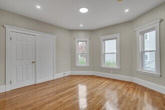 50-52 Brackenbury St-Unit -1 in Malden, MA - Building Photo - Building Photo