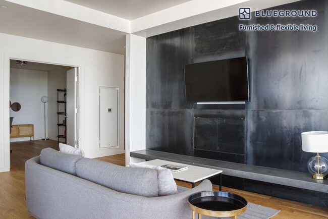 1430 2nd Ave, Unit SI FL38-ID634 in Seattle, WA - Foto de edificio - Building Photo