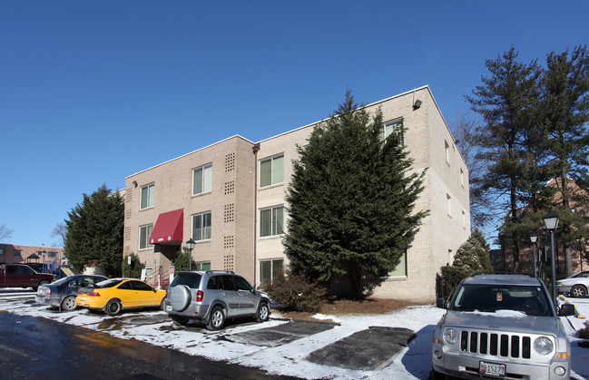 Bucknell in Silver Spring, MD - Foto de edificio - Building Photo