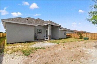 13 E La Pointe Ave in Alton, TX - Building Photo - Building Photo