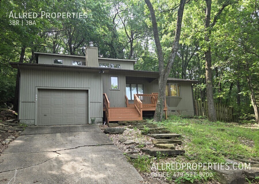 894 N Lewis Ave in Fayetteville, AR - Building Photo