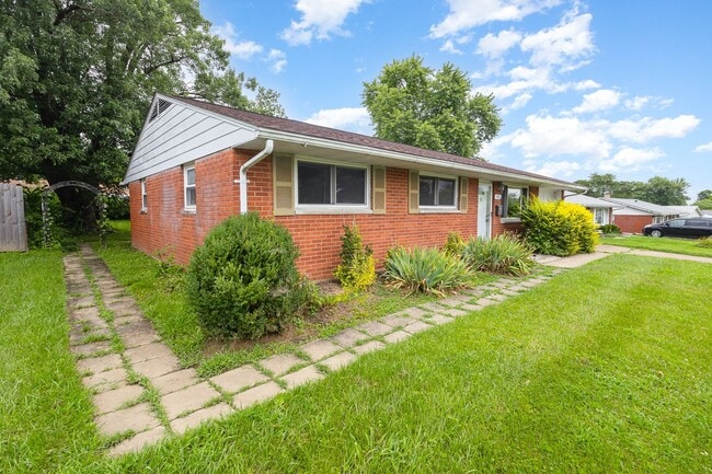 455 Rockford Dr in Hamilton, OH - Foto de edificio - Building Photo
