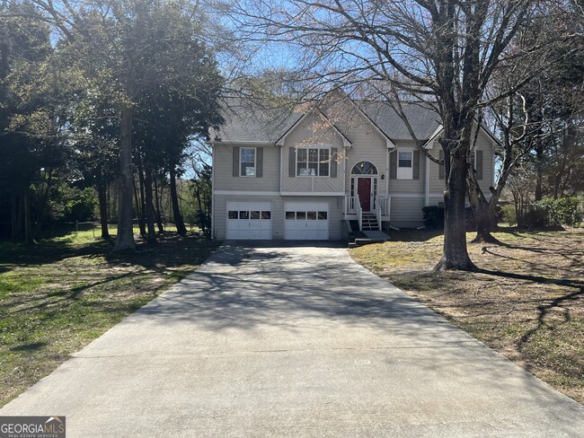 property at 1510 Twin Manor Dr