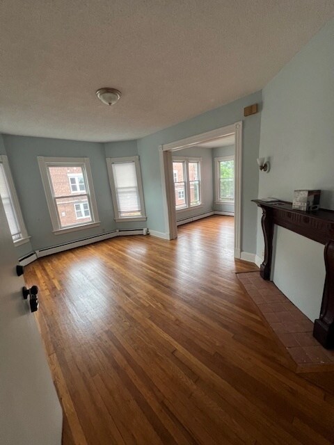 36 Center St, Unit 2 in Meriden, CT - Building Photo