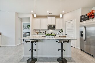 10409 Deussen Ln in Texas City, TX - Building Photo - Building Photo