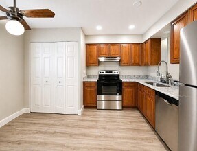 370 NW 76th Ave in Margate, FL - Building Photo - Building Photo